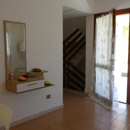 Bruno 2 Hébergement de vacances *